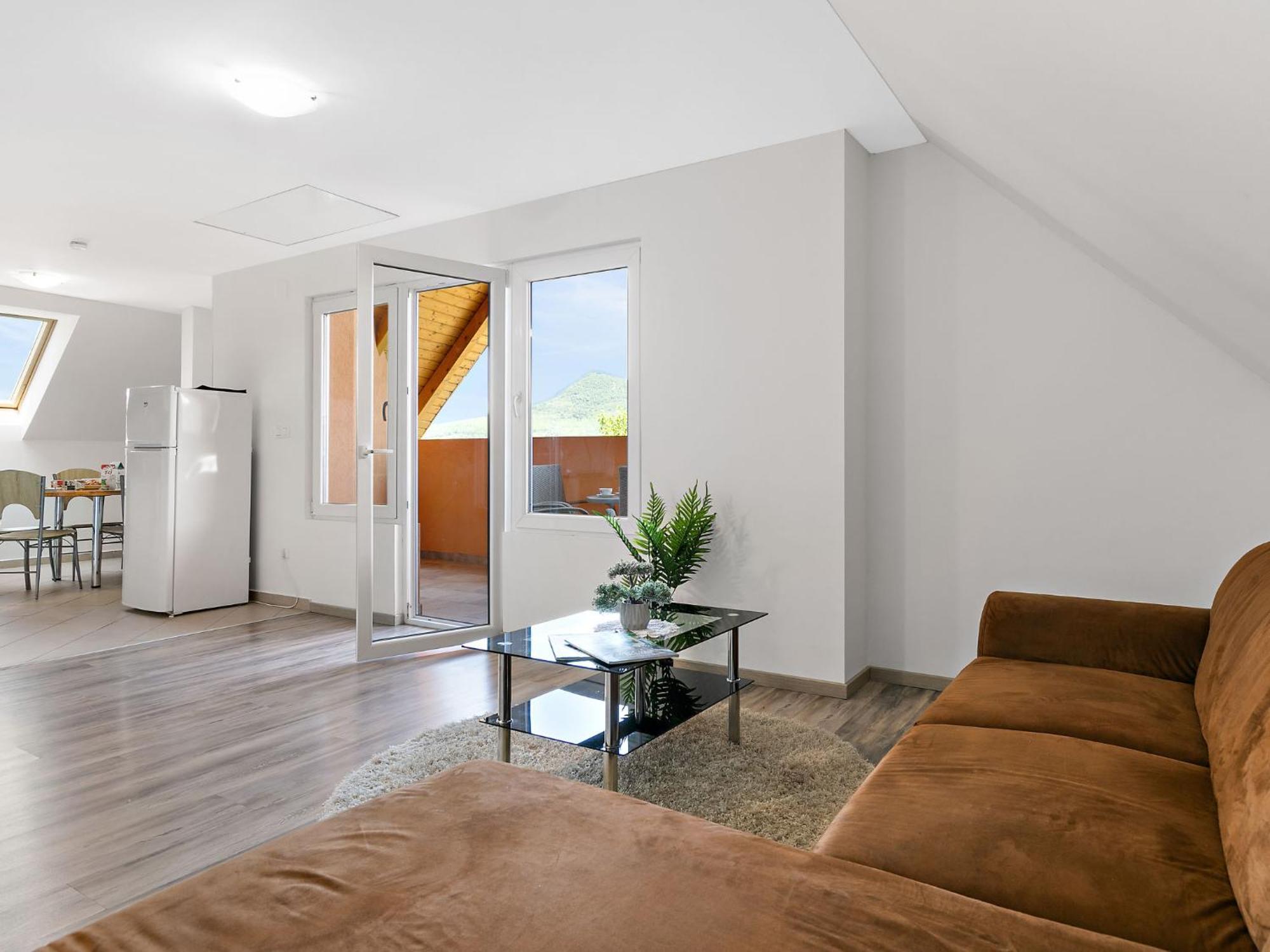 Apartment Beate - Bac121 By Interhome Badacsonytomaj Esterno foto