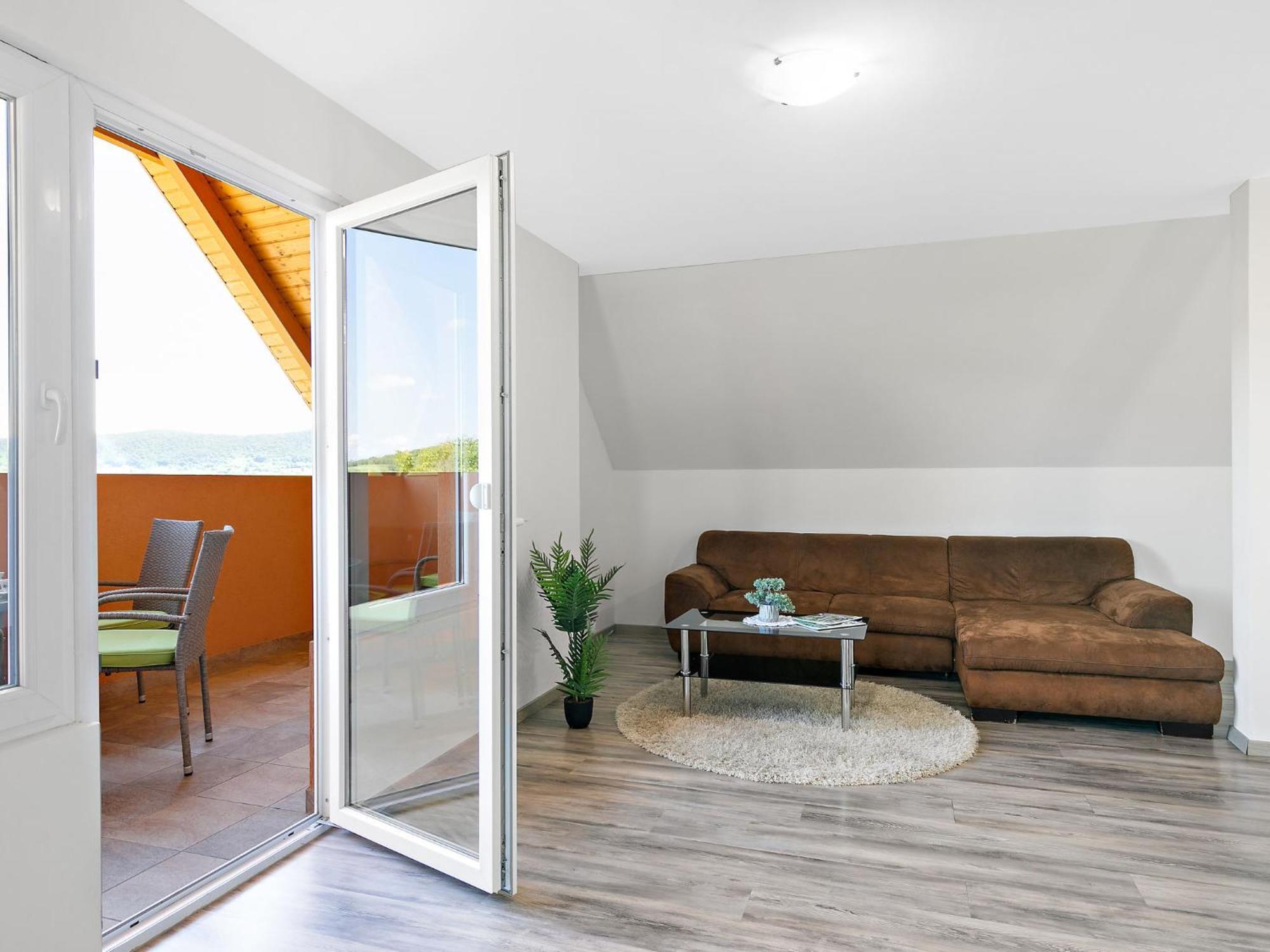 Apartment Beate - Bac121 By Interhome Badacsonytomaj Esterno foto